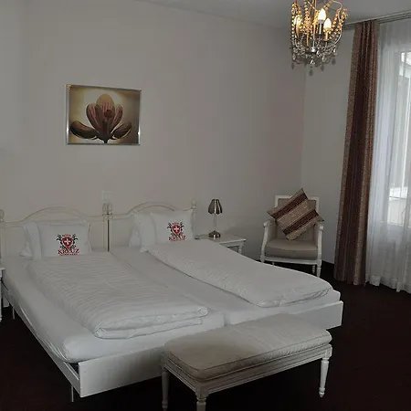 Weisses Kreuz Szálloda