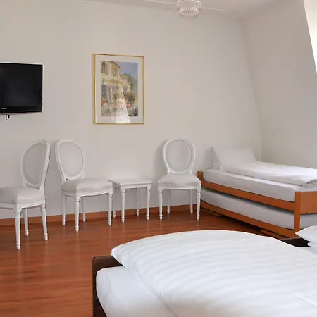 ヴァイセス クロイツ 3*