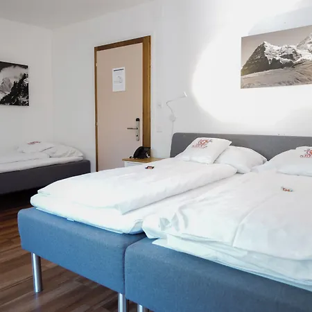 Weisses Kreuz Hotel 3*