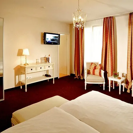 Hotel Weisses Kreuz 3*