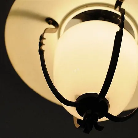 Weisses Kreuz מלון