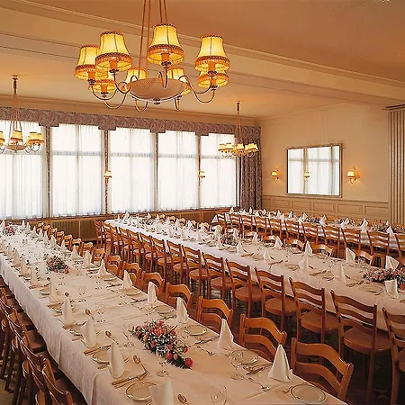 Weisses Kreuz מלון 3*