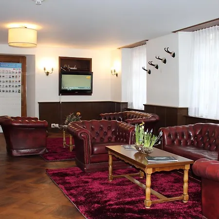 Weisses Kreuz מלון