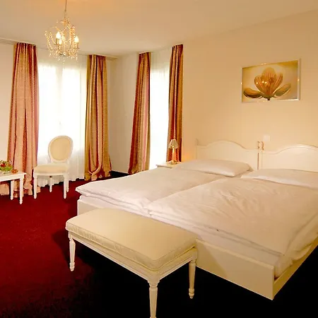 מלון Weisses Kreuz