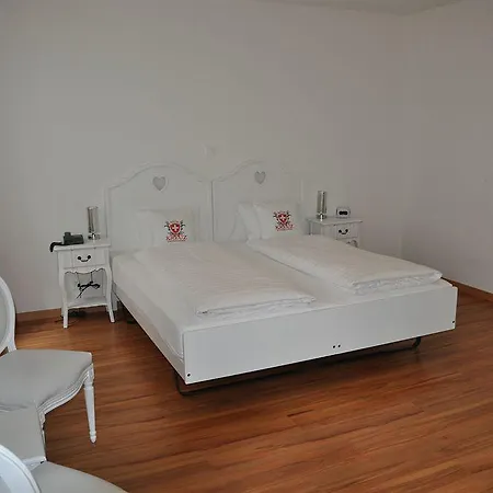 Weisses Kreuz אינטרלאקן