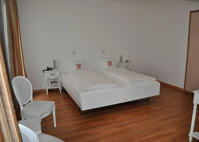 Weisses Kreuz Интерлакен